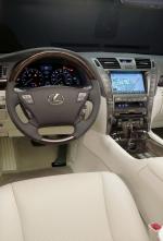 Lexus LS460 2006 года